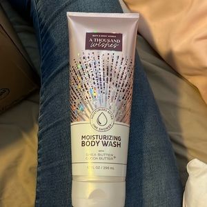 New Bath & Body Works Moisturizing Body Wash
